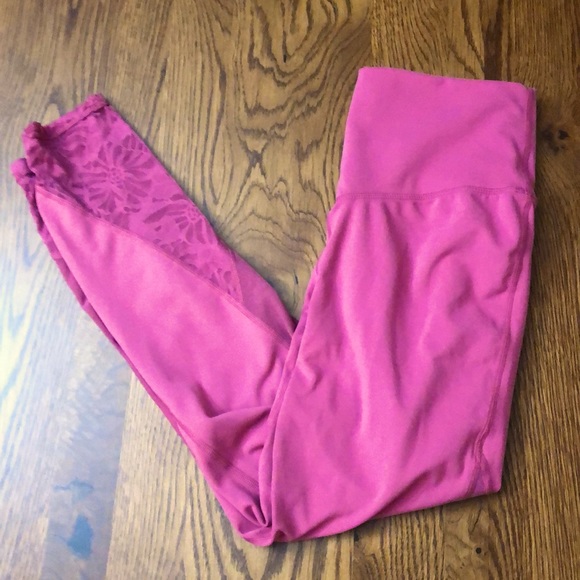 FABLETICS High Waisted Barbiecore Pink Floral Mesh Leggings Yoga Stretch Small - Picture 14 of 14